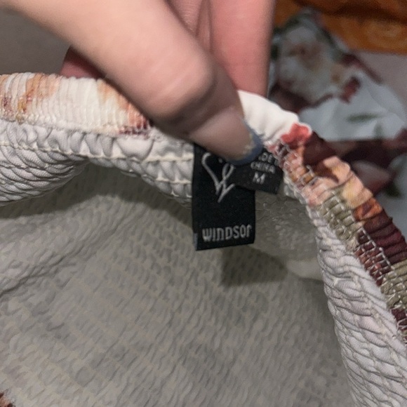 Windsor Flowy In Floral Maxi Dress - Picture 6 of 11